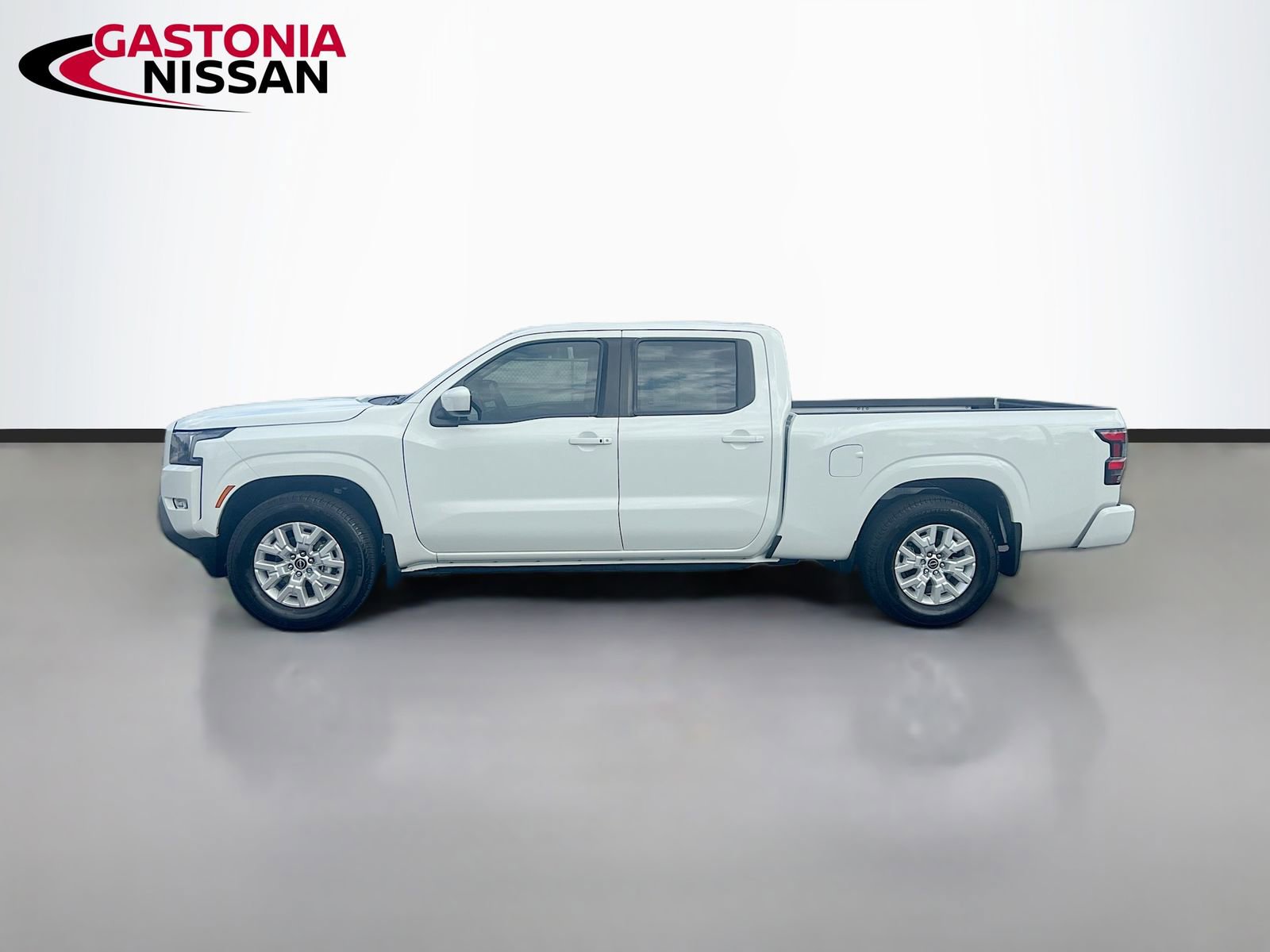 Used 2024 Nissan Frontier SV w/ Technology Package image 5