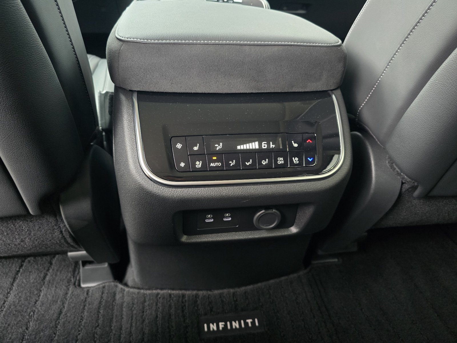 Used 2025 INFINITI QX80 Sensory AWD/4WD image 25
