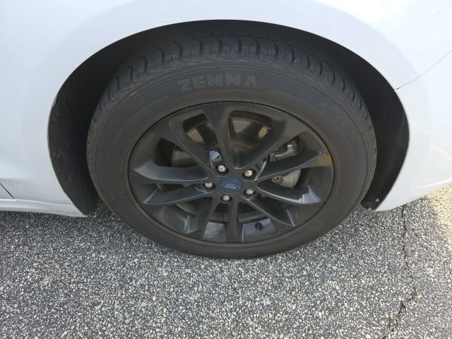 Used 2020 Ford Fusion SE image 8