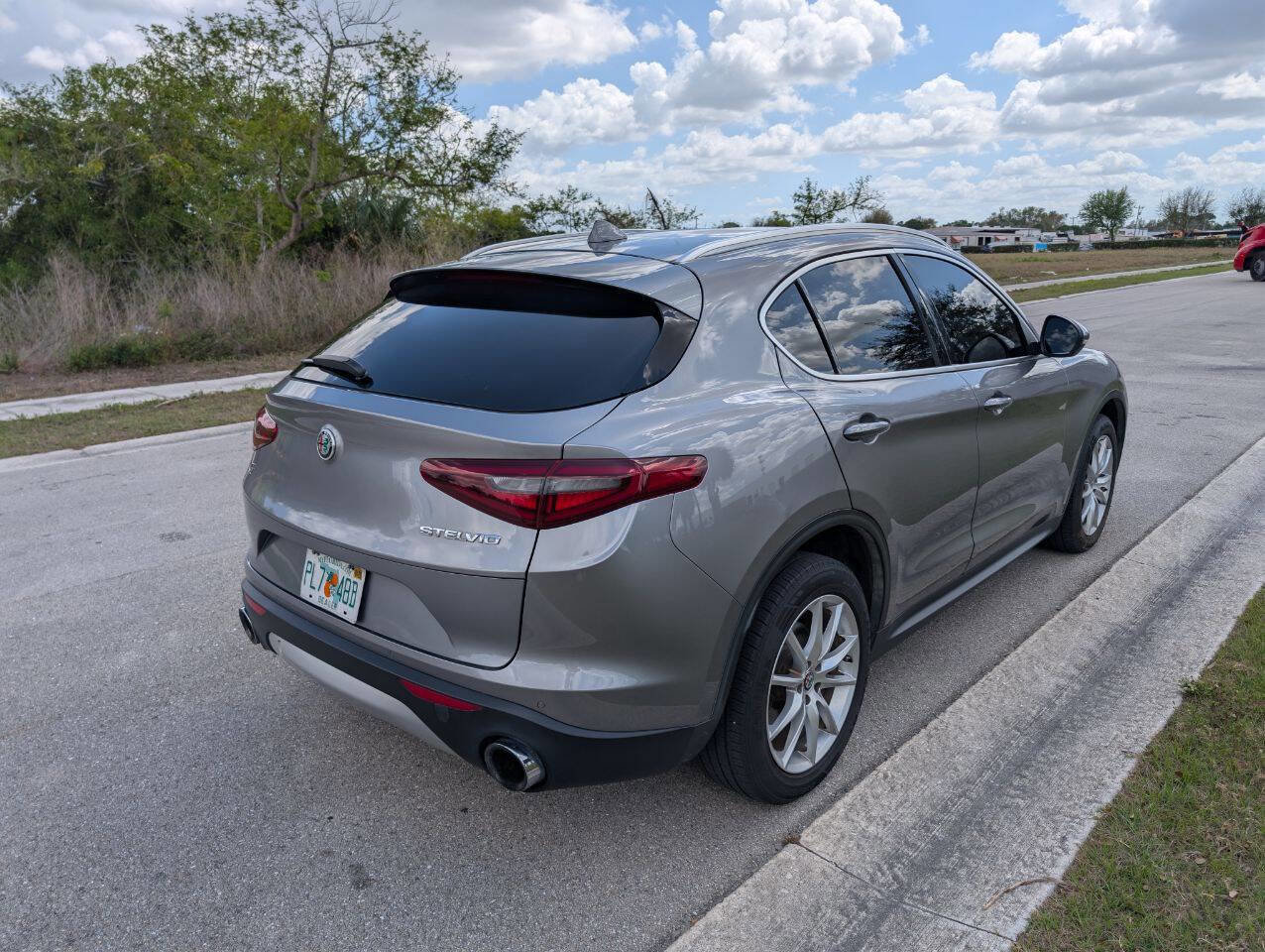 Used 2018 Alfa Romeo Stelvio Ti image 6