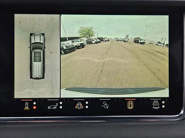 Used 2024 GMC Yukon XL Denali w/ Advanced Technology Package AWD/4WD image 15