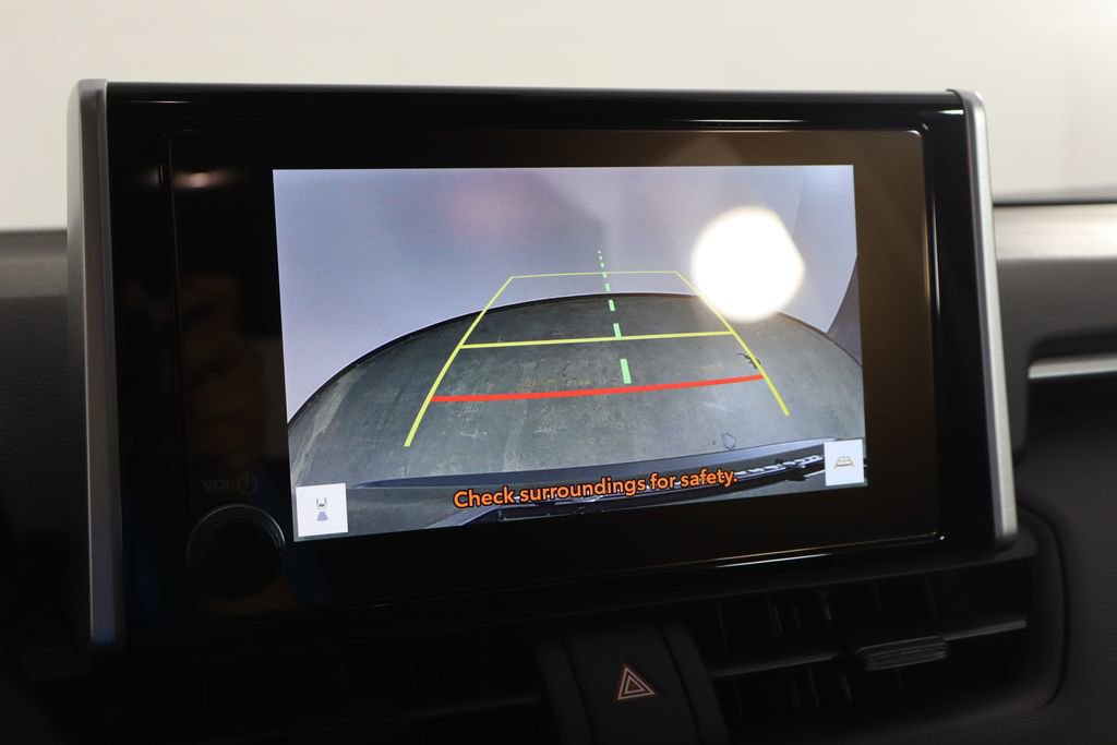 Used 2025 Toyota RAV4 LE FWD image 33