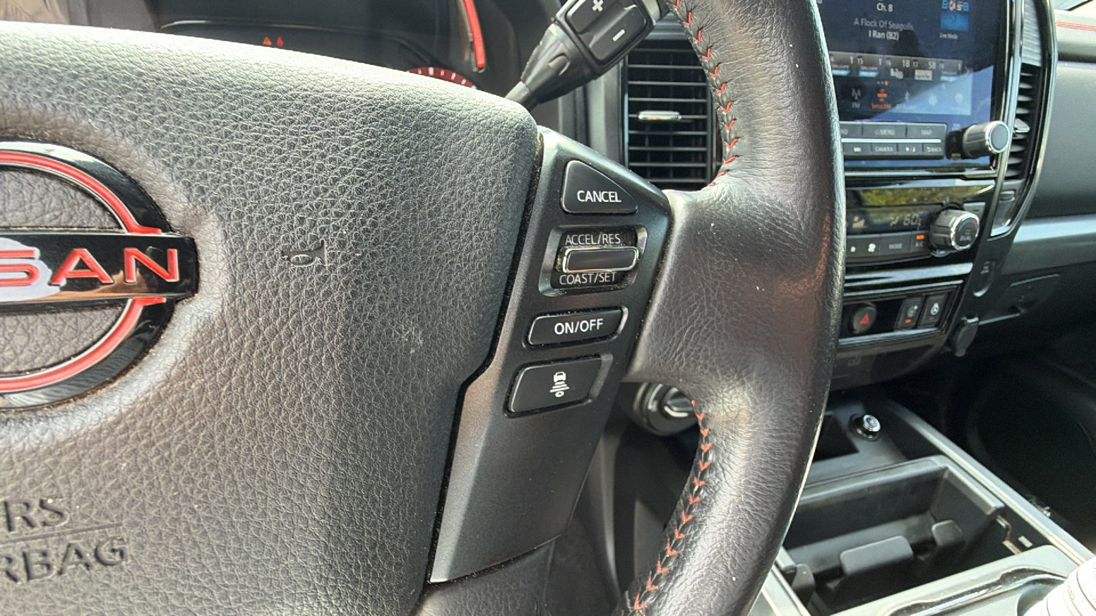 Used 2024 Nissan Titan PRO-4X w/ Pro-4x Convenience Package AWD/4WD image 29