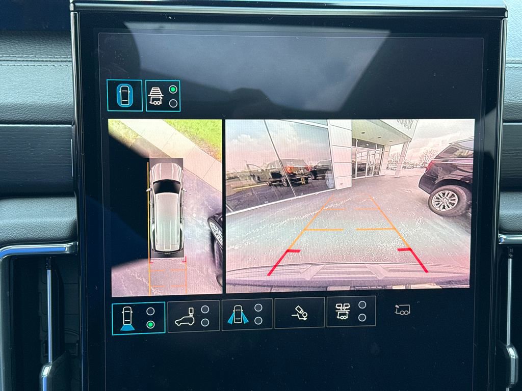 Certified 2025 GMC Yukon XL Denali w/ Denali Reserve Package image 24