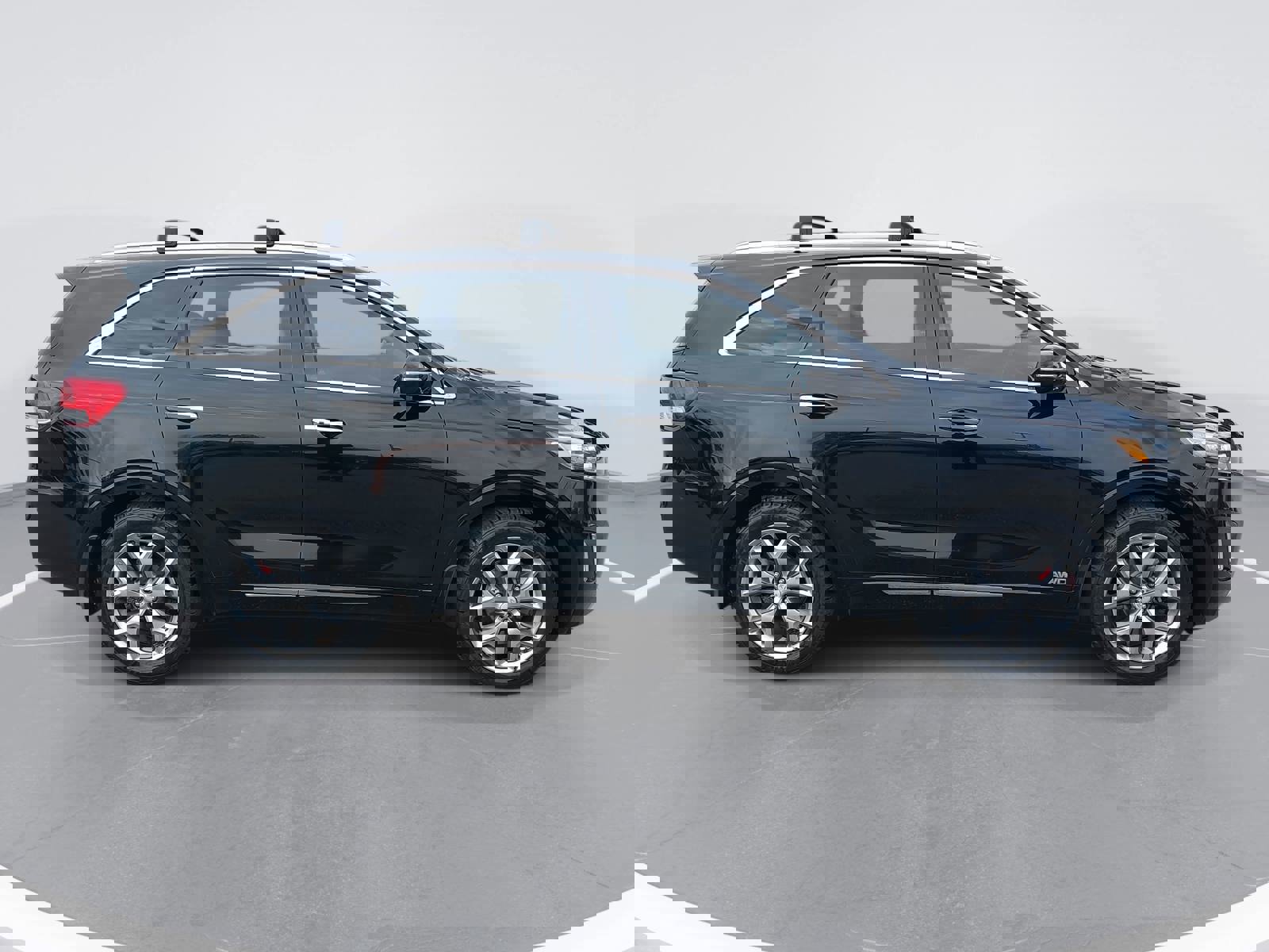 Used 2017 Kia Sorento SX image 4