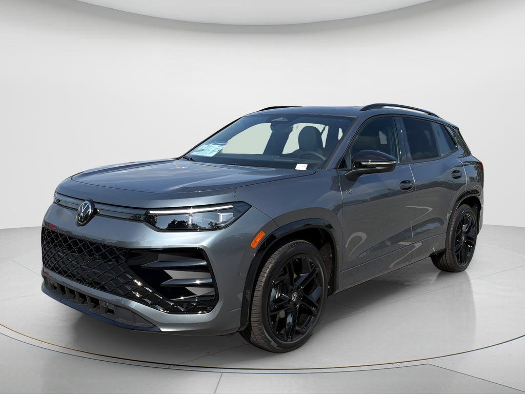 New 2026 Volkswagen Tiguan SE R-Line FWD image 1
