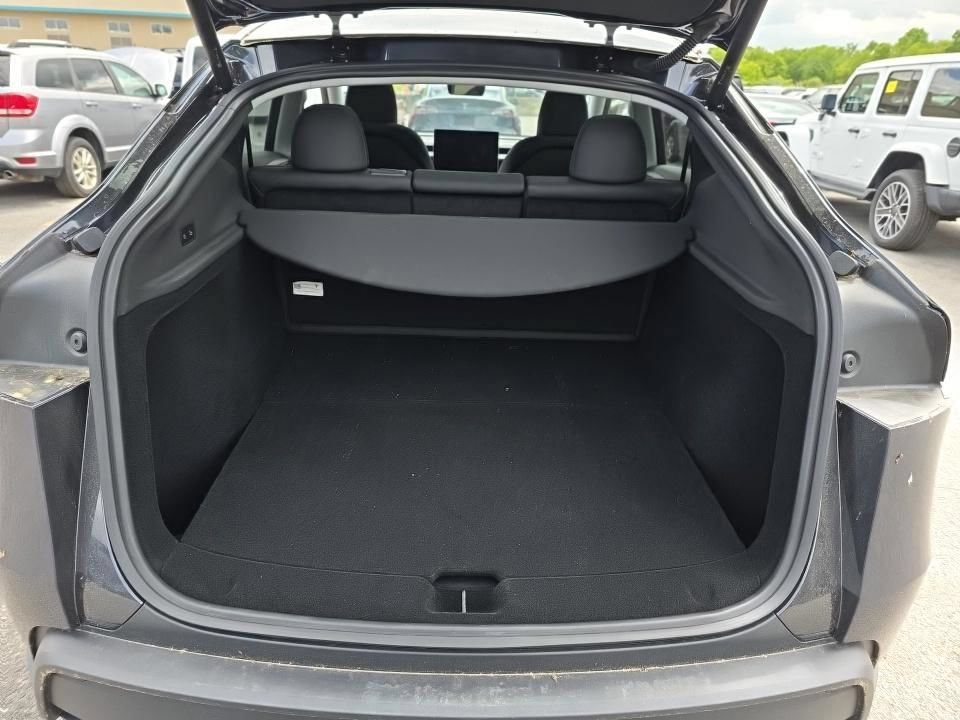Used 2026 Tesla Model Y AWD image 21