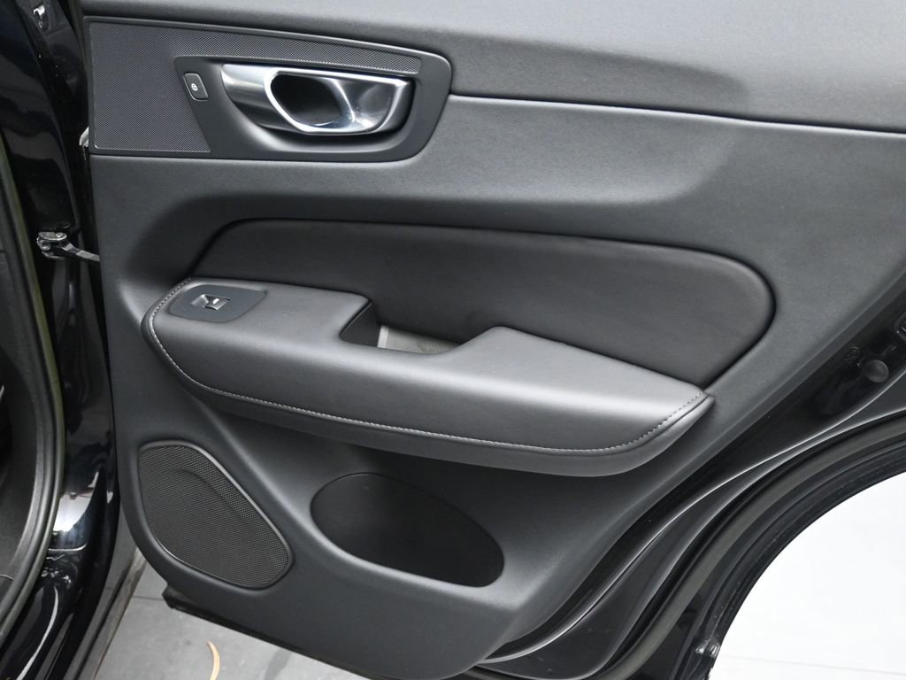Used 2023 Volvo XC60 B5 Plus w/ Climate Package image 17