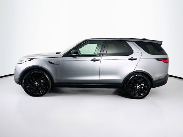 Used 2024 Land Rover Discovery S image 8