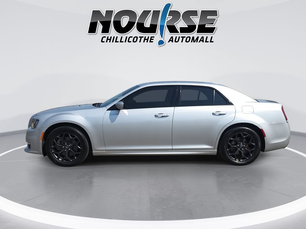 Used 2023 Chrysler 300 Touring L w/ Popular Equipment Group AWD/4WD image 5