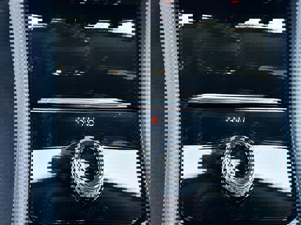 New 2025 Jeep Grand Cherokee Limited w/ Luxury Tech Group II image 18