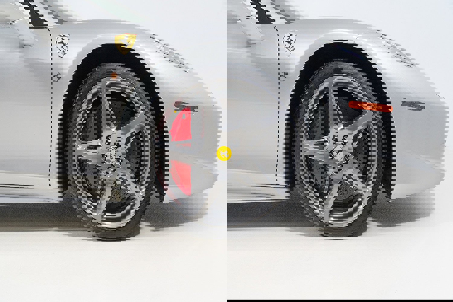 Used 2013 Ferrari 458 Spider image 24