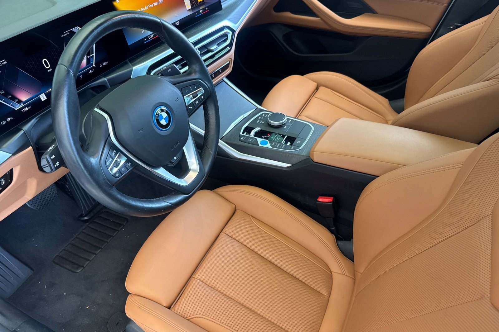 Used 2023 BMW i4 eDrive35 w/ Premium Package RWD image 4