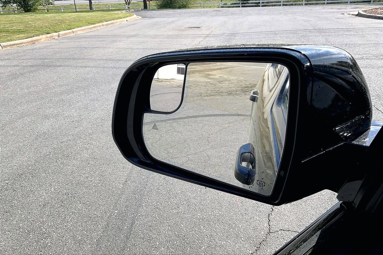 Used 2023 Jeep Wagoneer Series II image 31