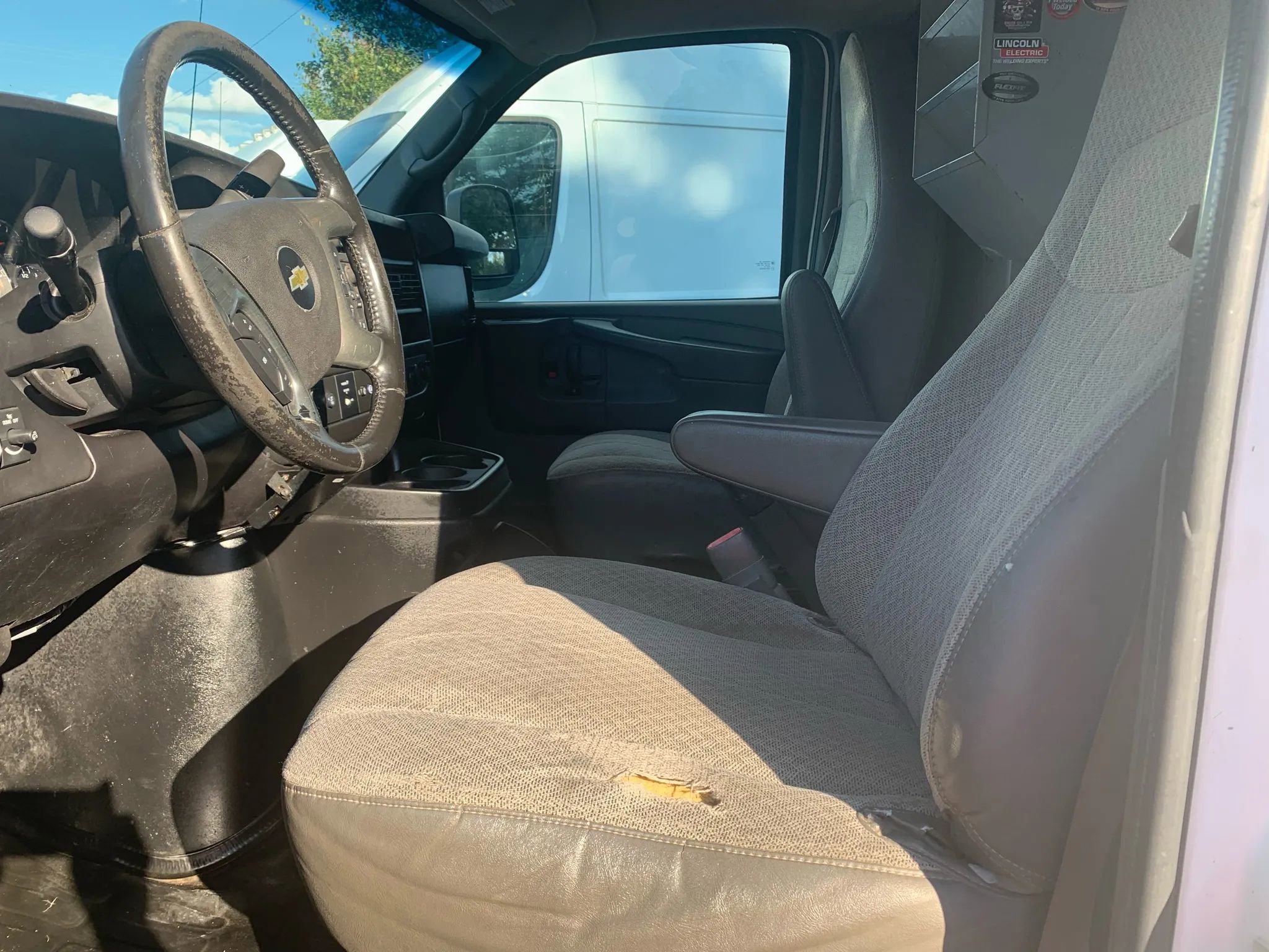 Used 2012 Chevrolet Express 2500 image 8