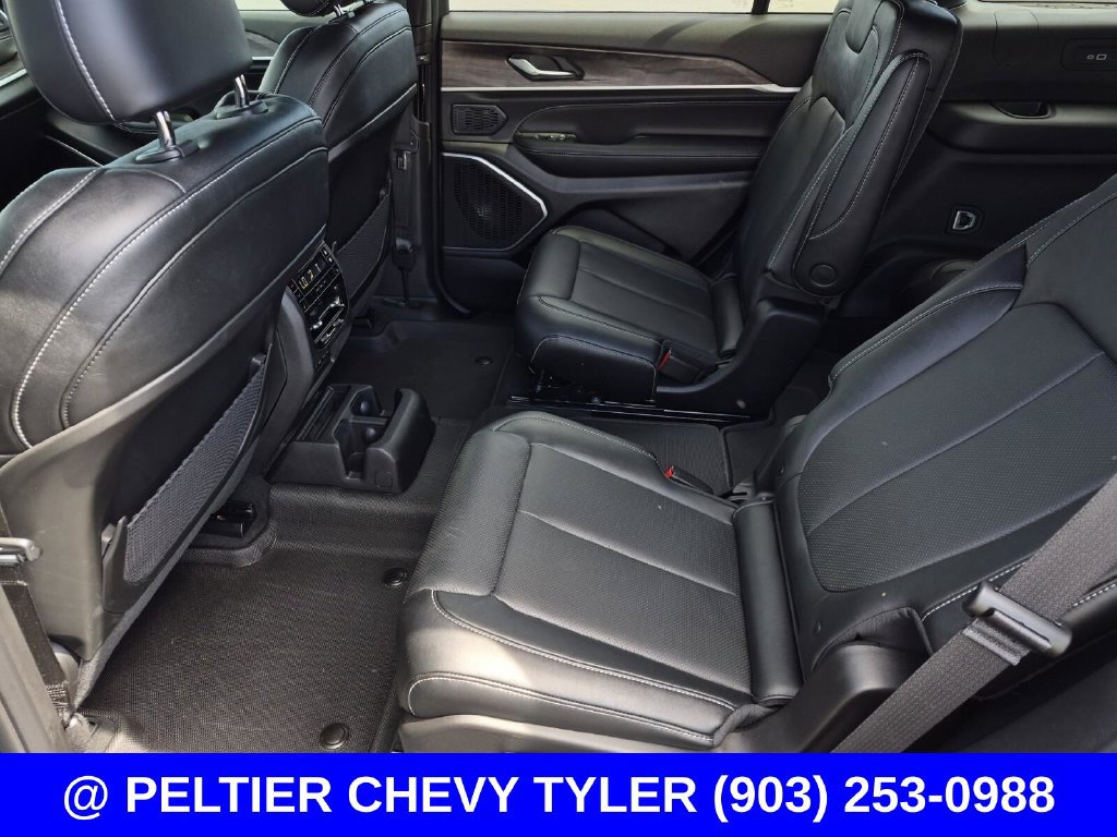 Used 2026 Jeep Grand Cherokee L Limited AWD/4WD image 39
