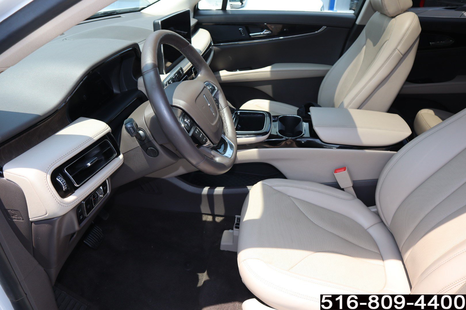 Used 2023 Lincoln Nautilus Reserve AWD/4WD image 12