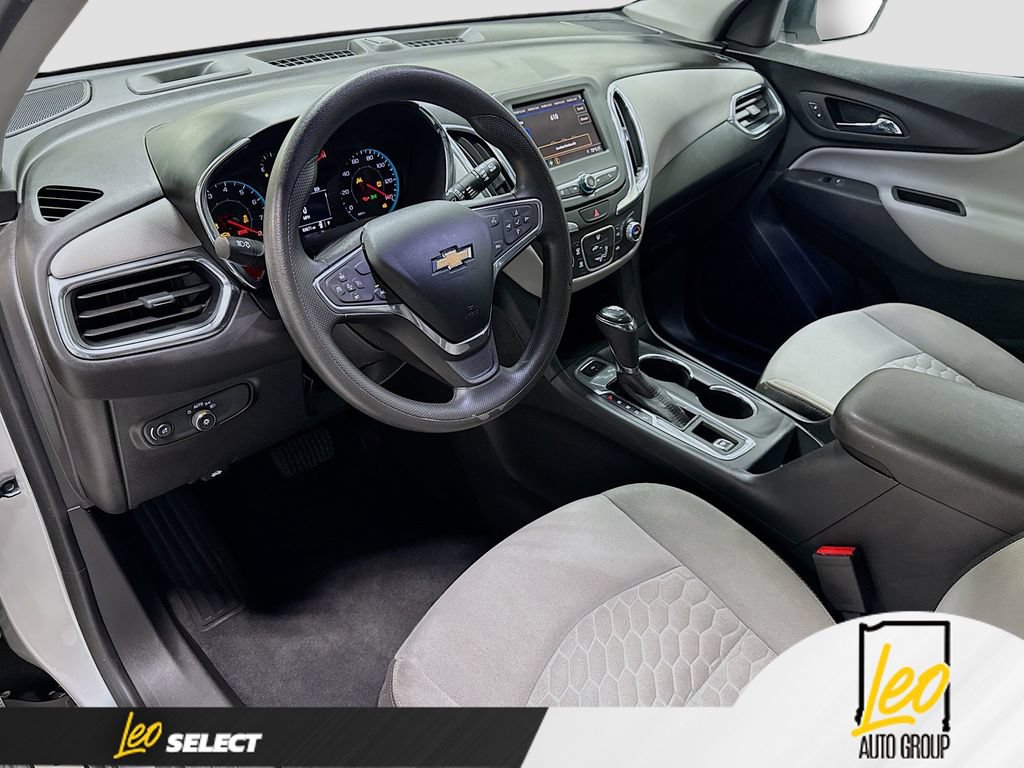 Used 2020 Chevrolet Equinox LS w/ LS Convenience Package AWD/4WD image 12