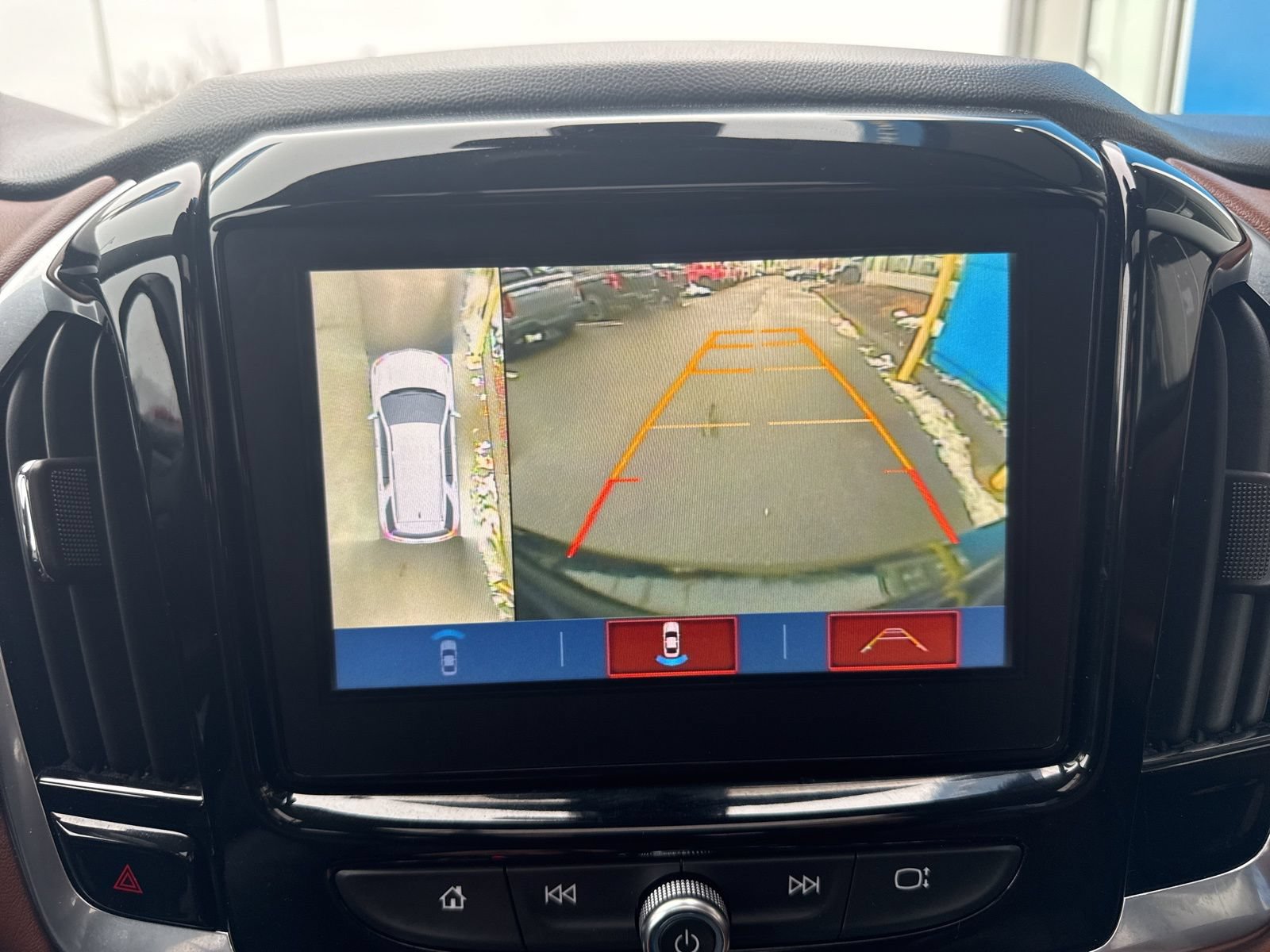 Used 2019 Chevrolet Traverse High Country AWD/4WD image 28