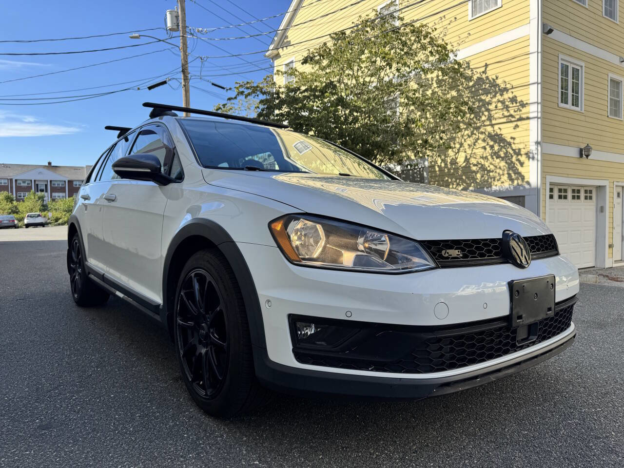 Used 2017 Volkswagen Golf Alltrack SE image 4