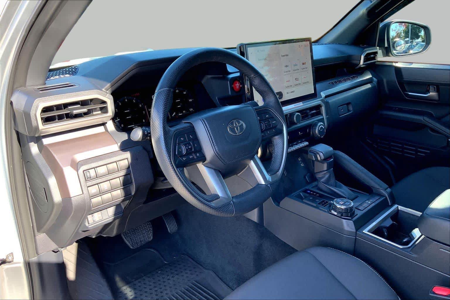 Used 2024 Toyota Tacoma TRD Off-Road AWD/4WD image 17