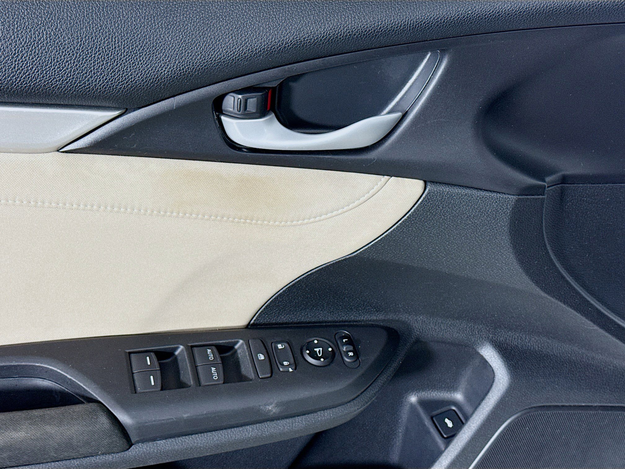 Used 2018 Honda Civic EX-T image 24