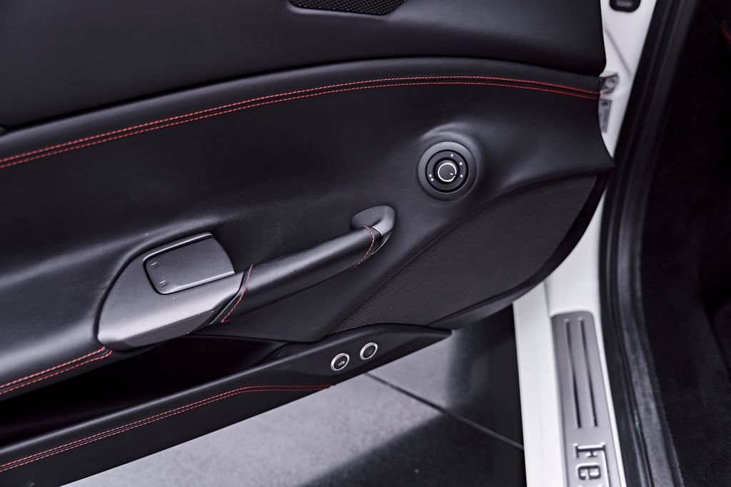Used 2018 Ferrari 488 GTB RWD image 46
