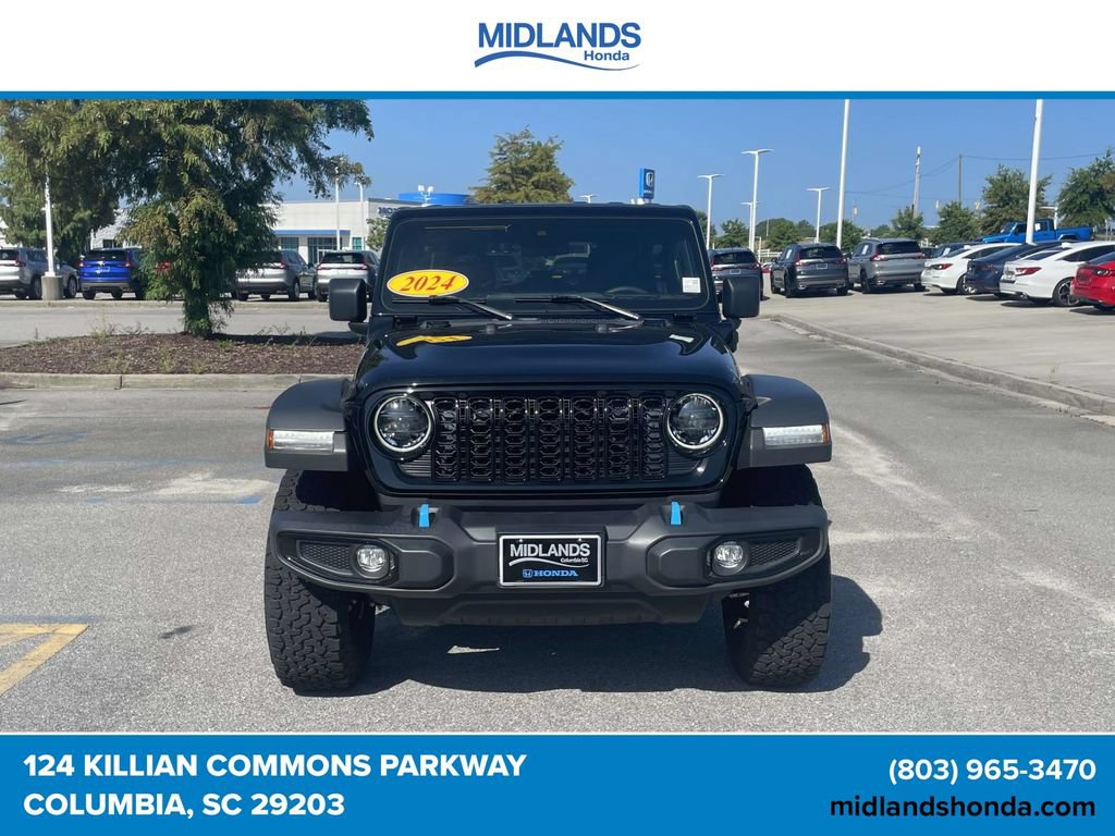 Used 2024 Jeep Wrangler Unlimited AWD/4WD image 2