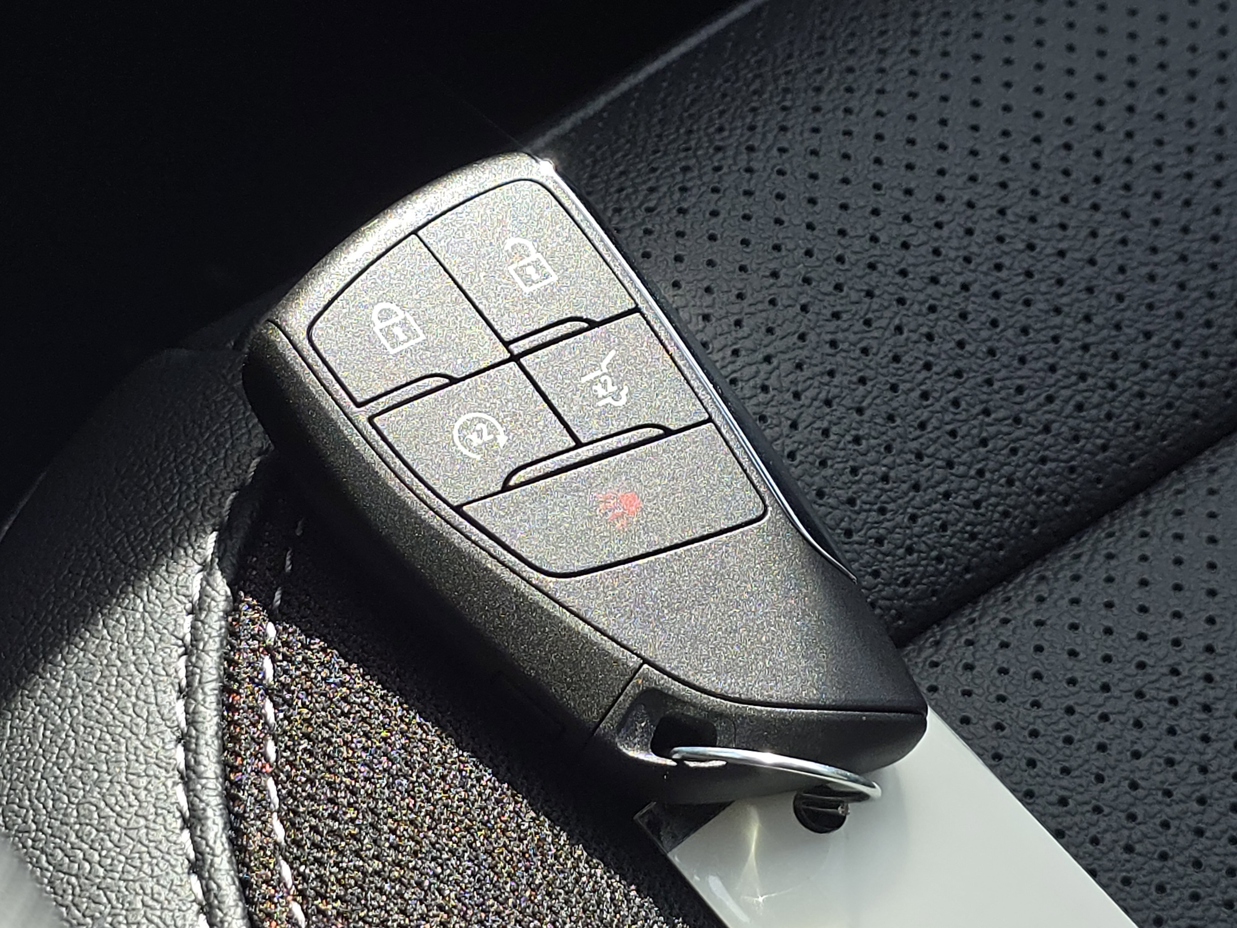 New 2026 Chevrolet Equinox EV RS image 32