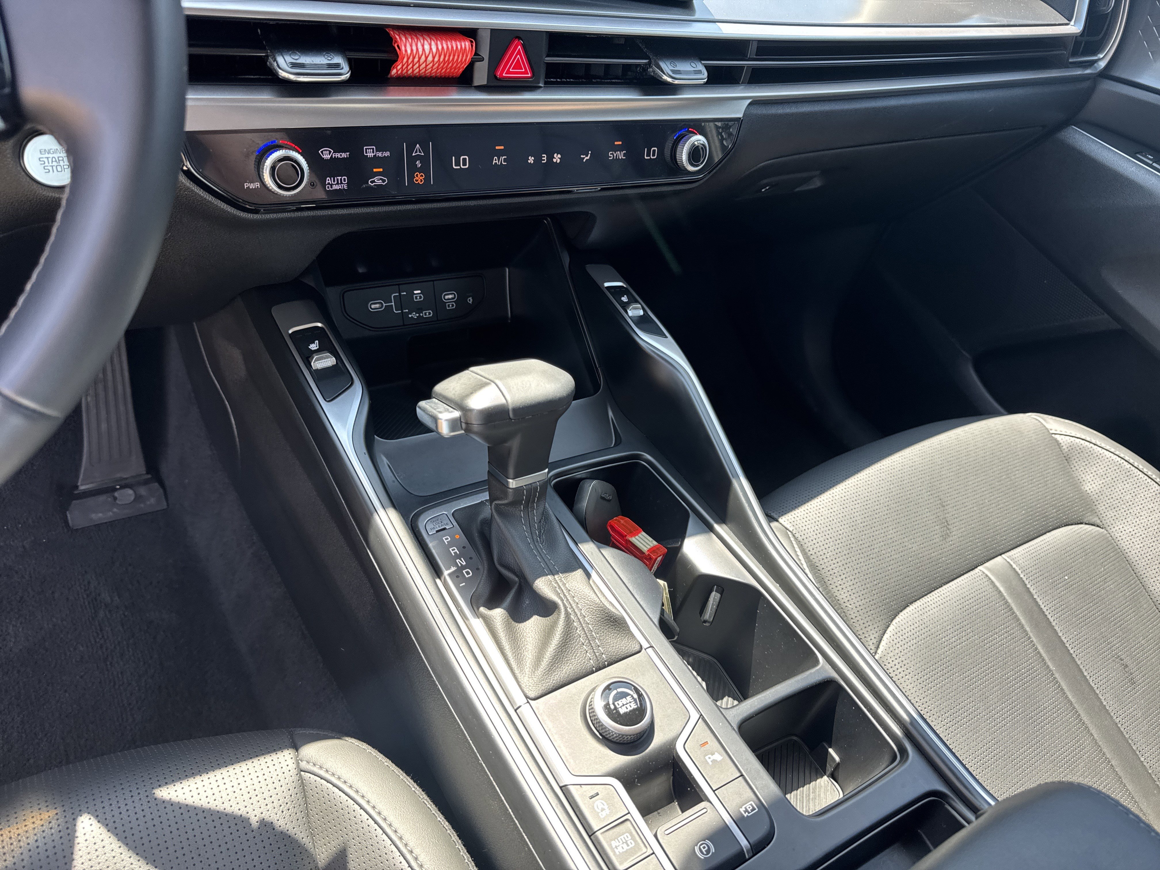 Used 2025 Kia Sorento EX w/ Panoramic Sunroof Package image 30