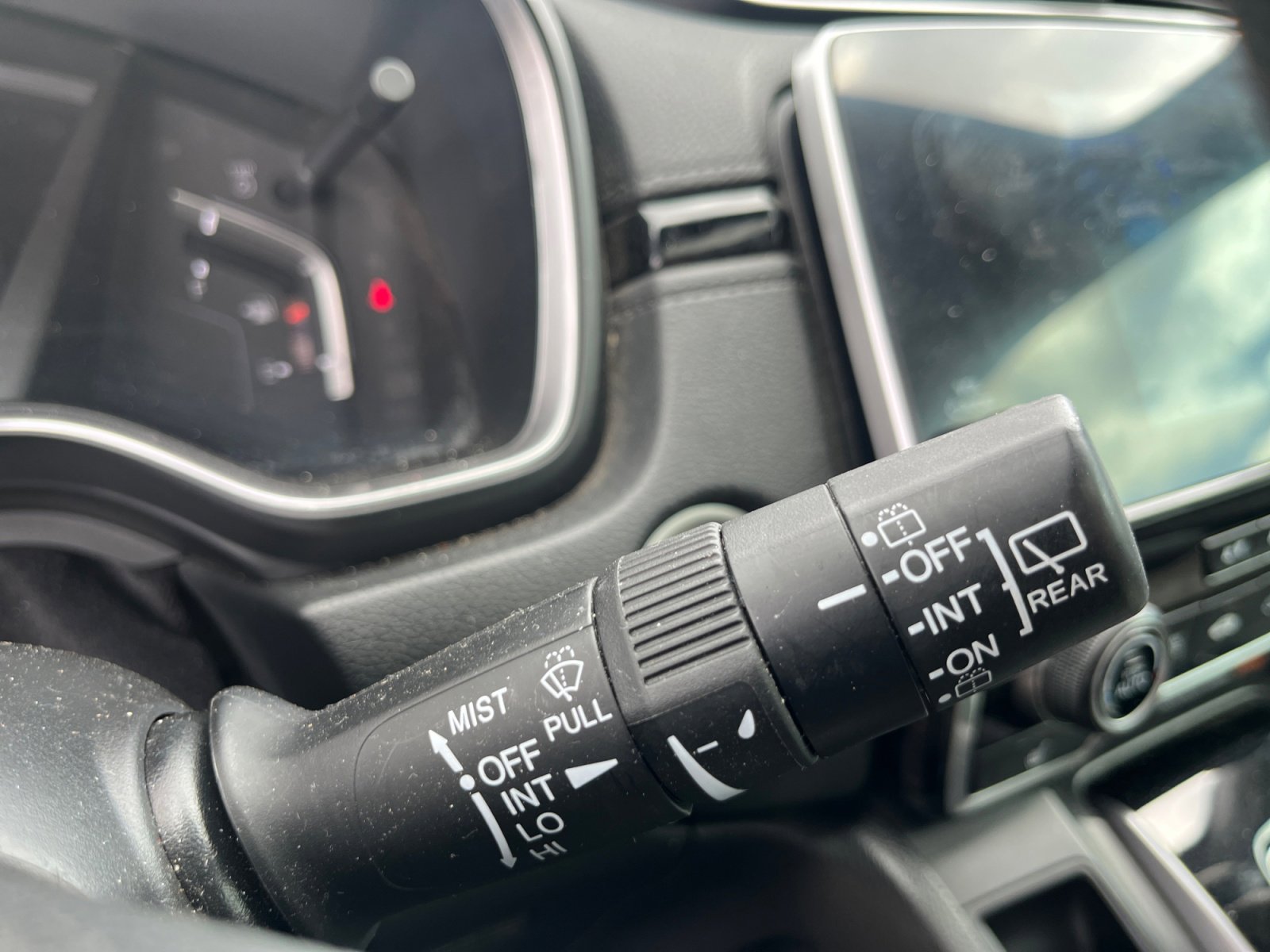 Used 2018 Honda CR-V EX image 11