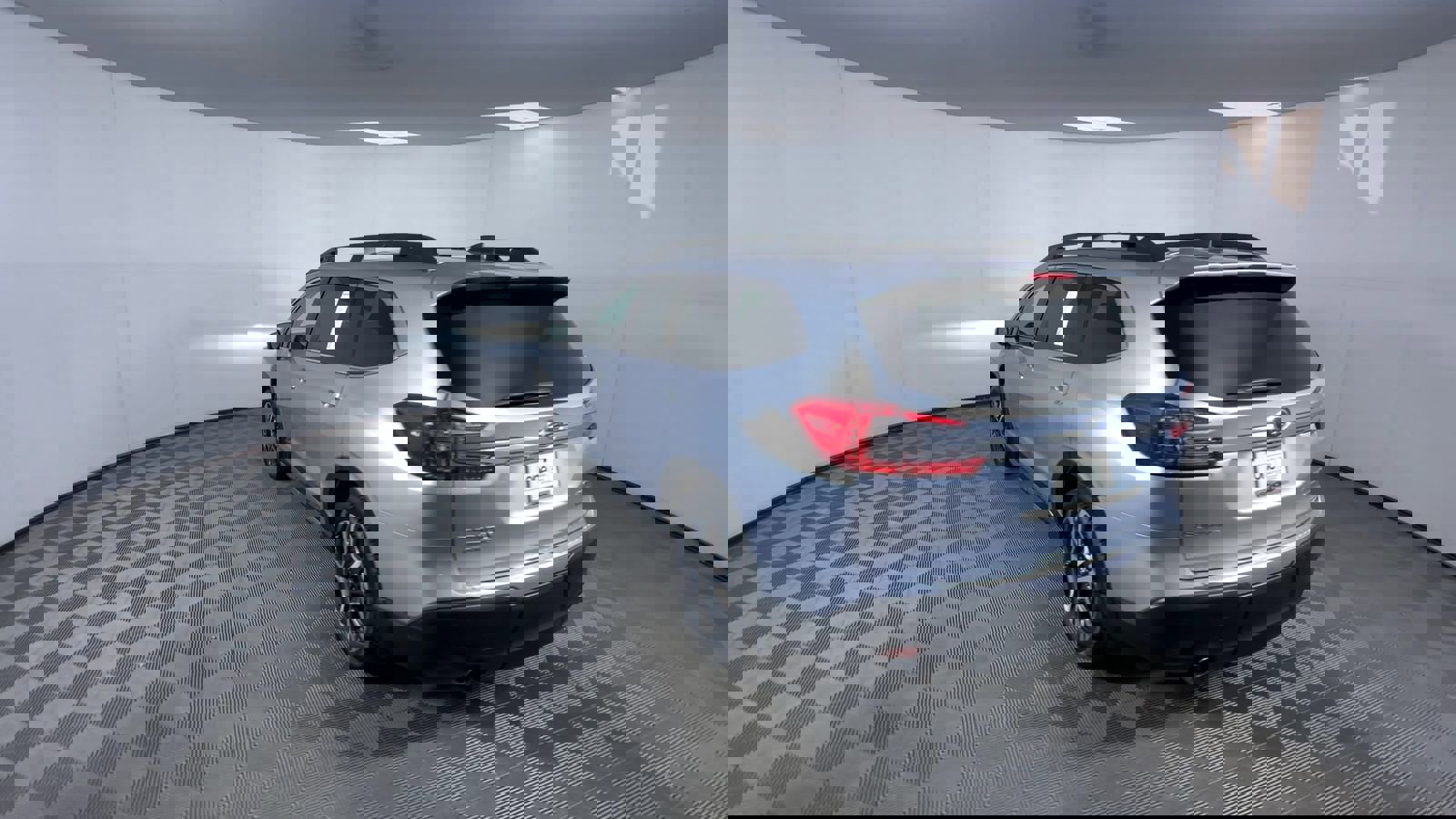 Used 2023 Subaru Ascent Limited w/ Technology Package image 7