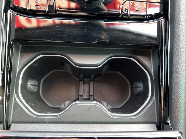 Used 2024 Jeep Grand Cherokee Overland image 31