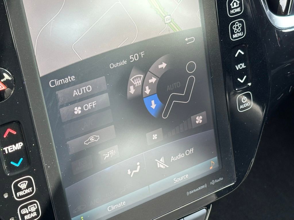 Used 2022 Toyota Prius Prime XLE FWD image 21