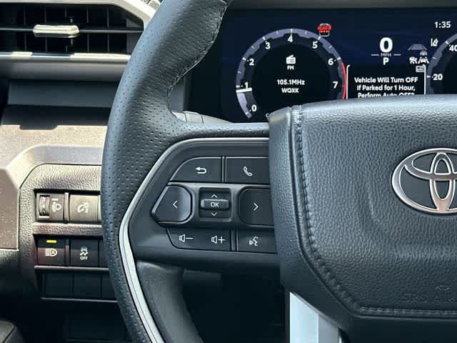 Used 2025 Toyota 4Runner TRD Off-Road Premium AWD/4WD image 8
