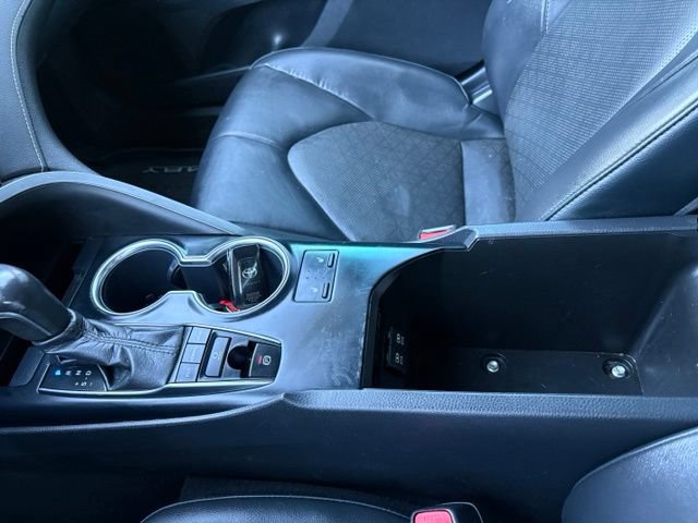Used 2019 Toyota Camry XSE FWD image 21