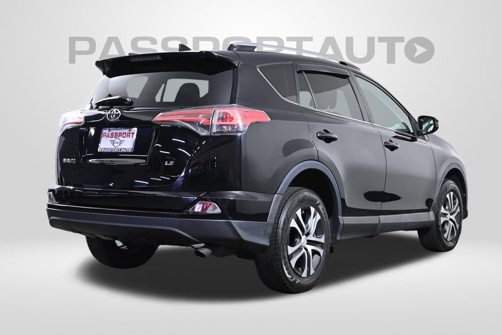 Used 2016 Toyota RAV4 LE FWD image 10