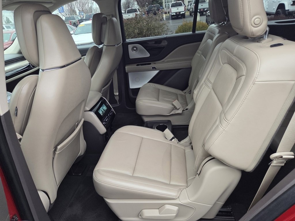 Used 2020 Lincoln Aviator Reserve w/ Equipment Group 201A image 24
