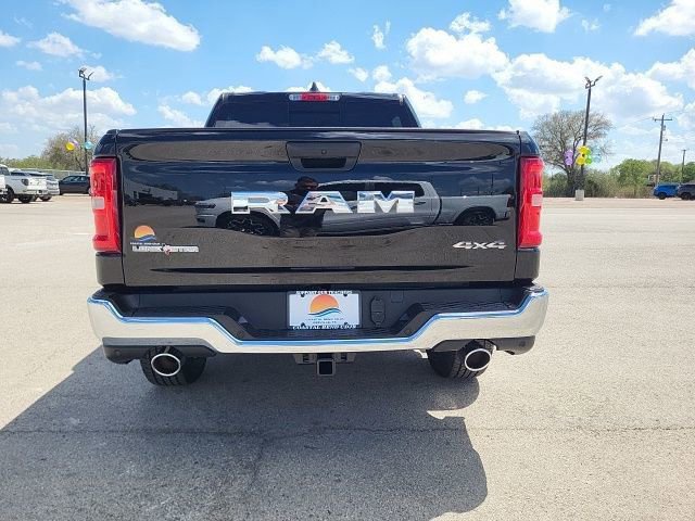 New 2026 RAM 1500 4x4 Crew Cab image 4
