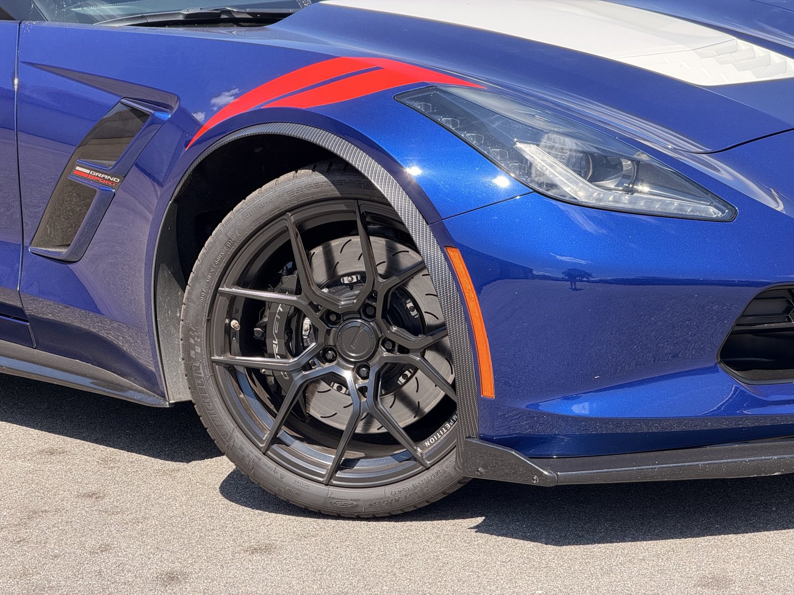 Used 2018 Chevrolet Corvette Grand Sport w/ Battery Protection Package RWD image 3