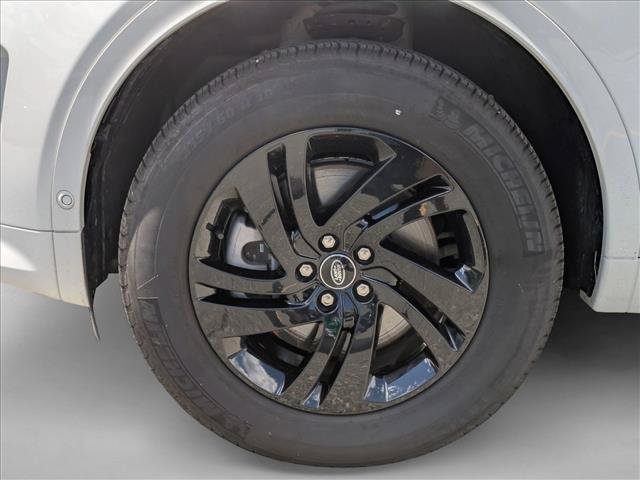 Used 2025 Land Rover Discovery Sport S AWD/4WD image 26