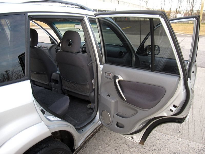 Used 2003 Toyota RAV4 4WD image 27