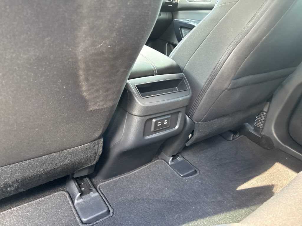Used 2026 Nissan Pathfinder S FWD image 23