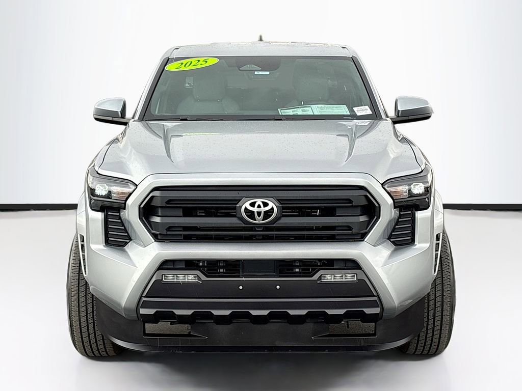 Used 2025 Toyota Tacoma SR5 image 2