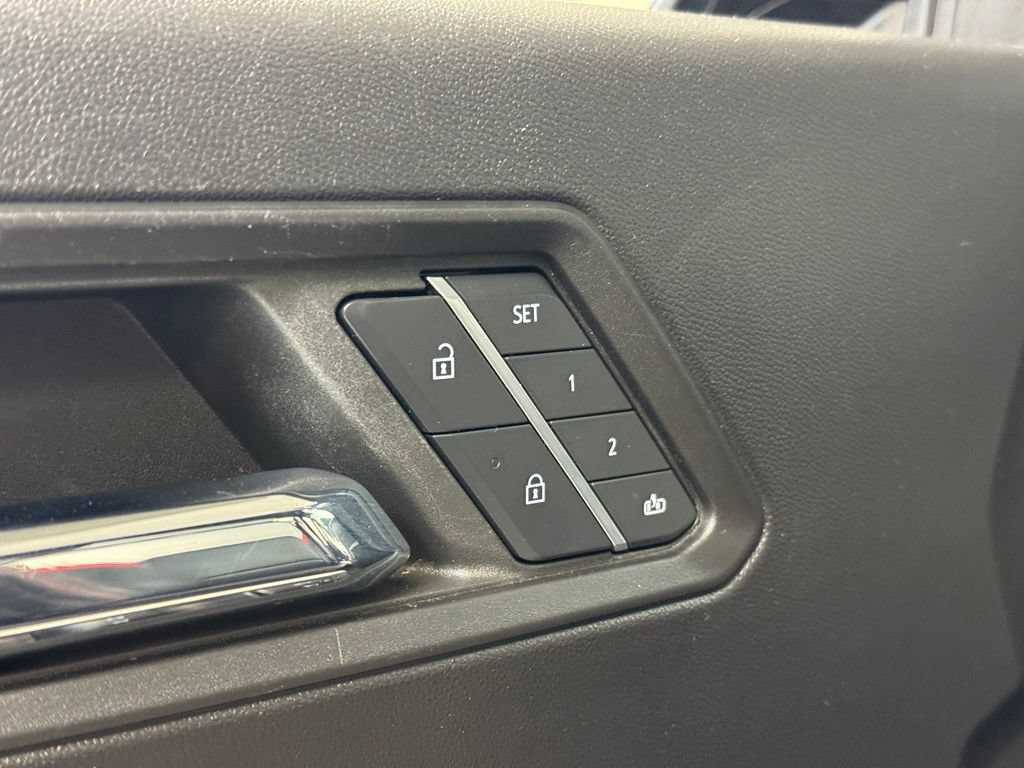 Used 2023 GMC Canyon AT4X AWD/4WD image 11