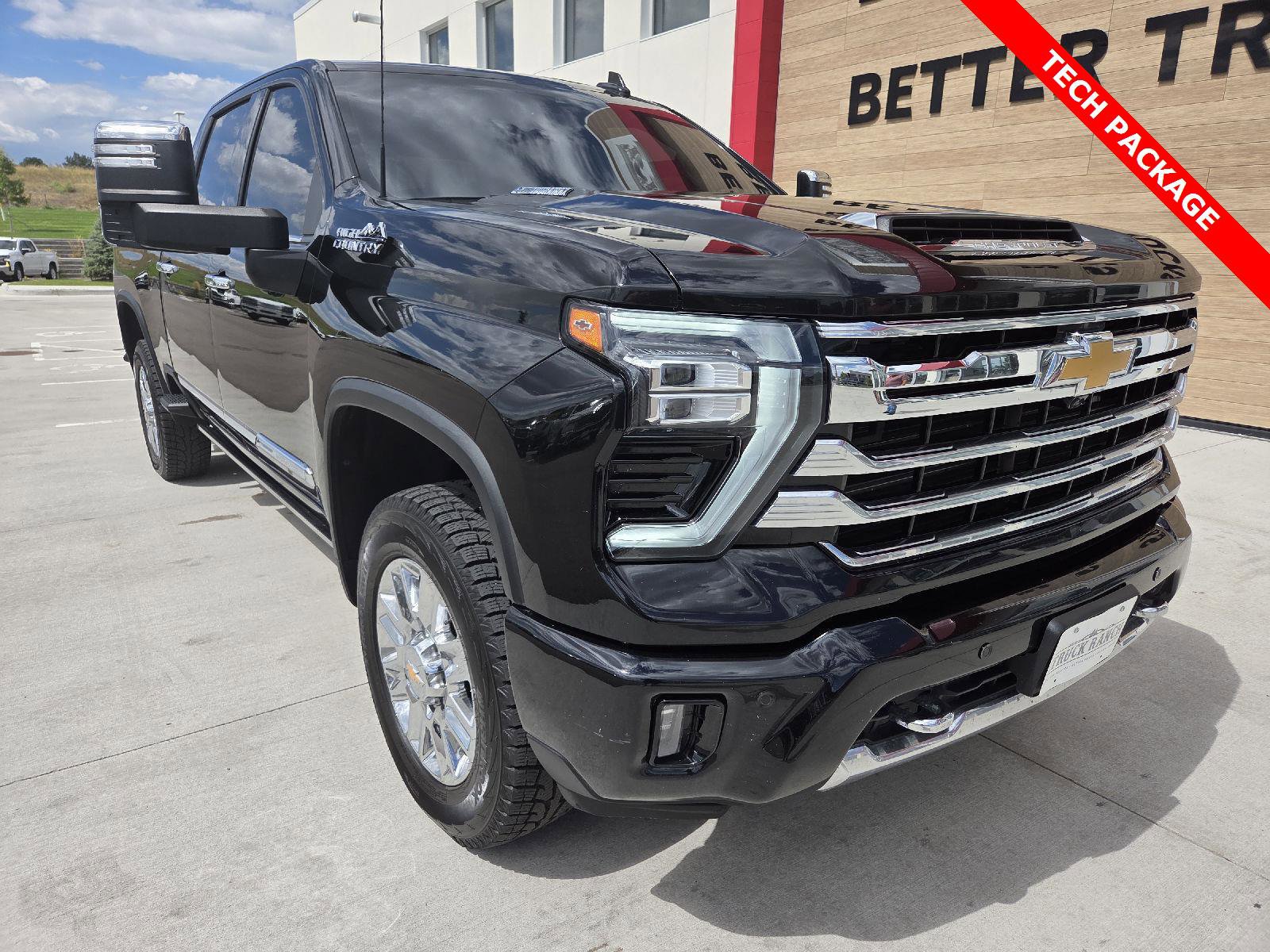 Used 2024 Chevrolet Silverado 2500 High Country w/ Technology Package image 2