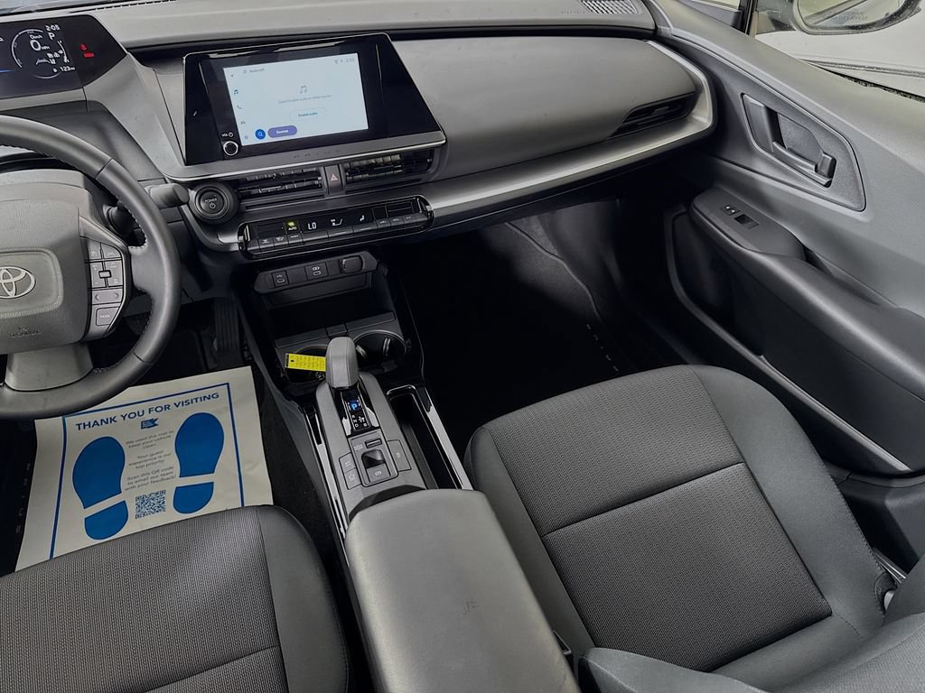 Used 2025 Toyota Prius LE FWD image 27