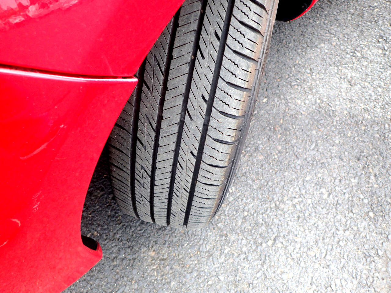 Used 2015 Toyota Yaris L image 20