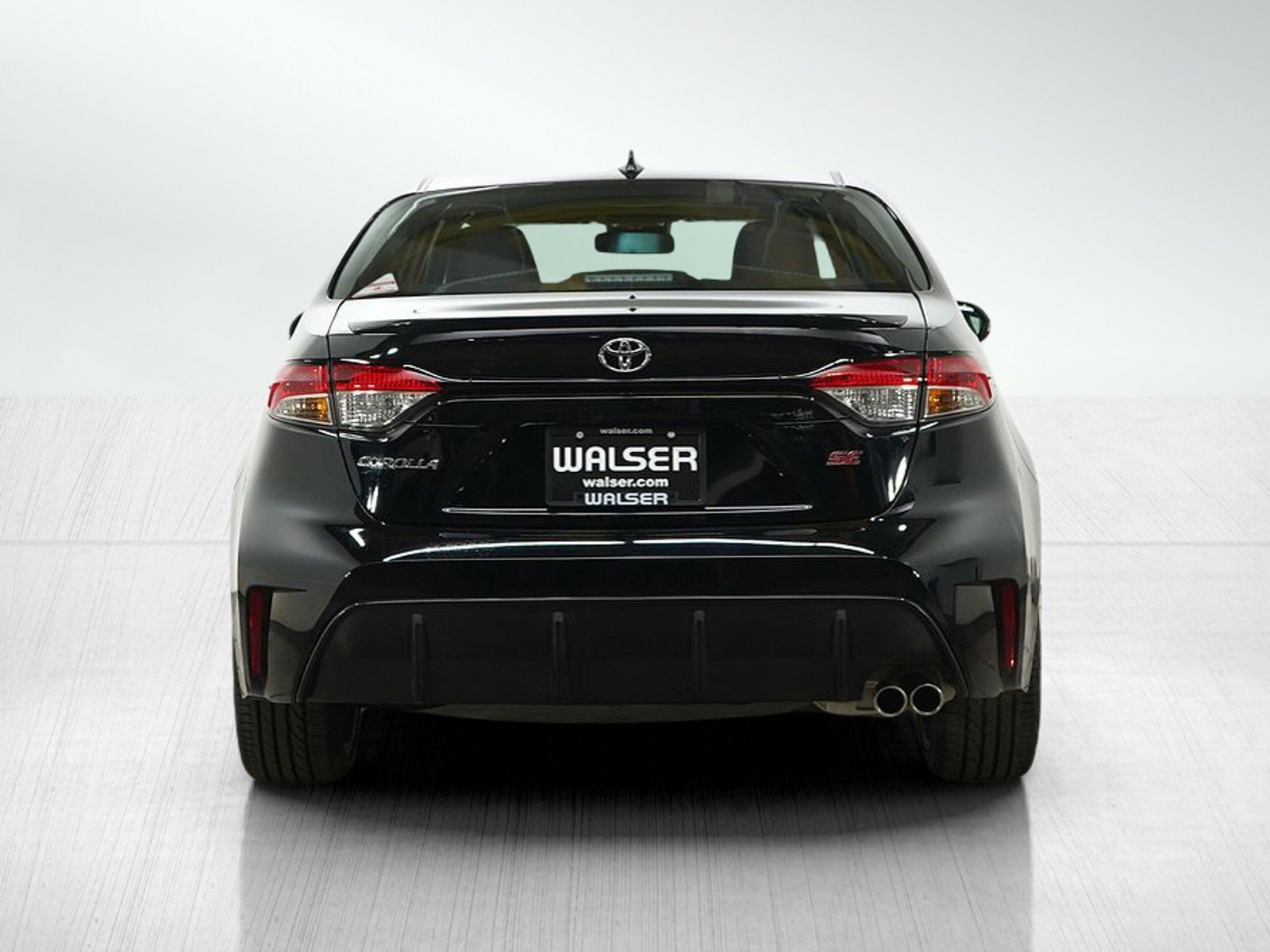 Used 2025 Toyota Corolla SE image 4