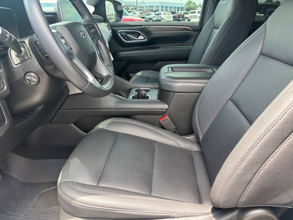 Certified 2023 Chevrolet Tahoe Z71 w/ Luxury Package AWD/4WD image 10
